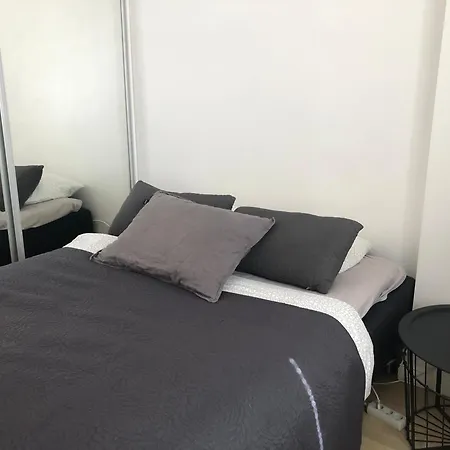 Apartment Scandinavian In Heard *